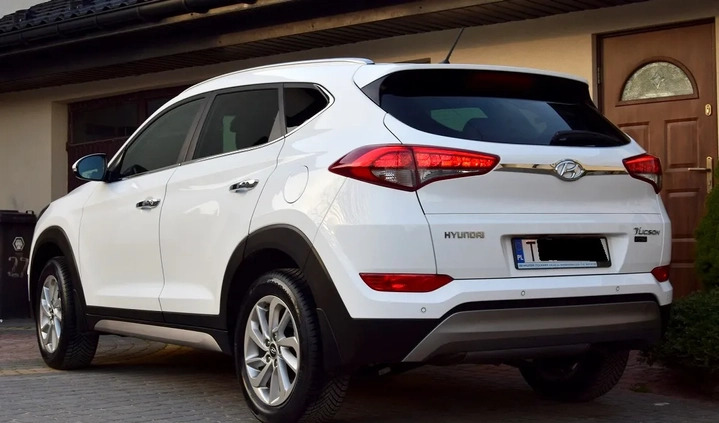 Hyundai Tucson cena 78700 przebieg: 90000, rok produkcji 2018 z Kielce małe 211